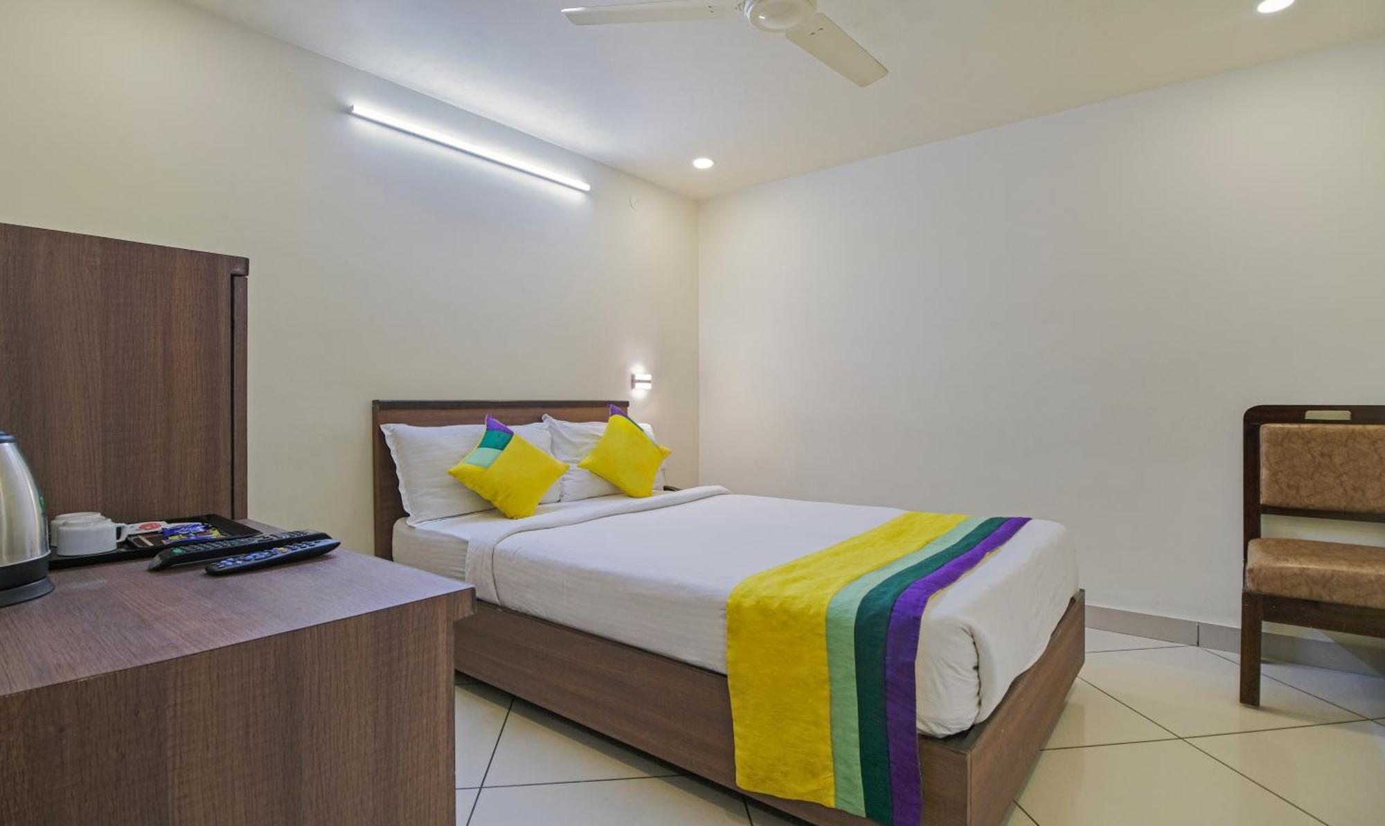 Itsy Hotels N Square Vijayawāda Exterior foto